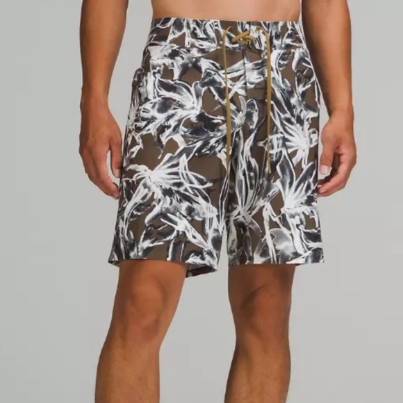 Lululemon Current State Board Short 9" Men’s 38 Botanical Multi Hawaiii NWOT - Picture 1 of 11